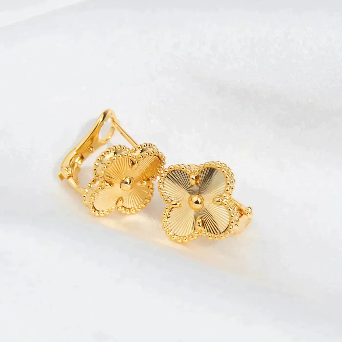 [ROSE]CLOVER MEDIUM 1 MOTIFS LASER EARRINGS