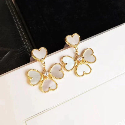 [ROSE]CLOVER SWEET WHITE MOP EARRINGS