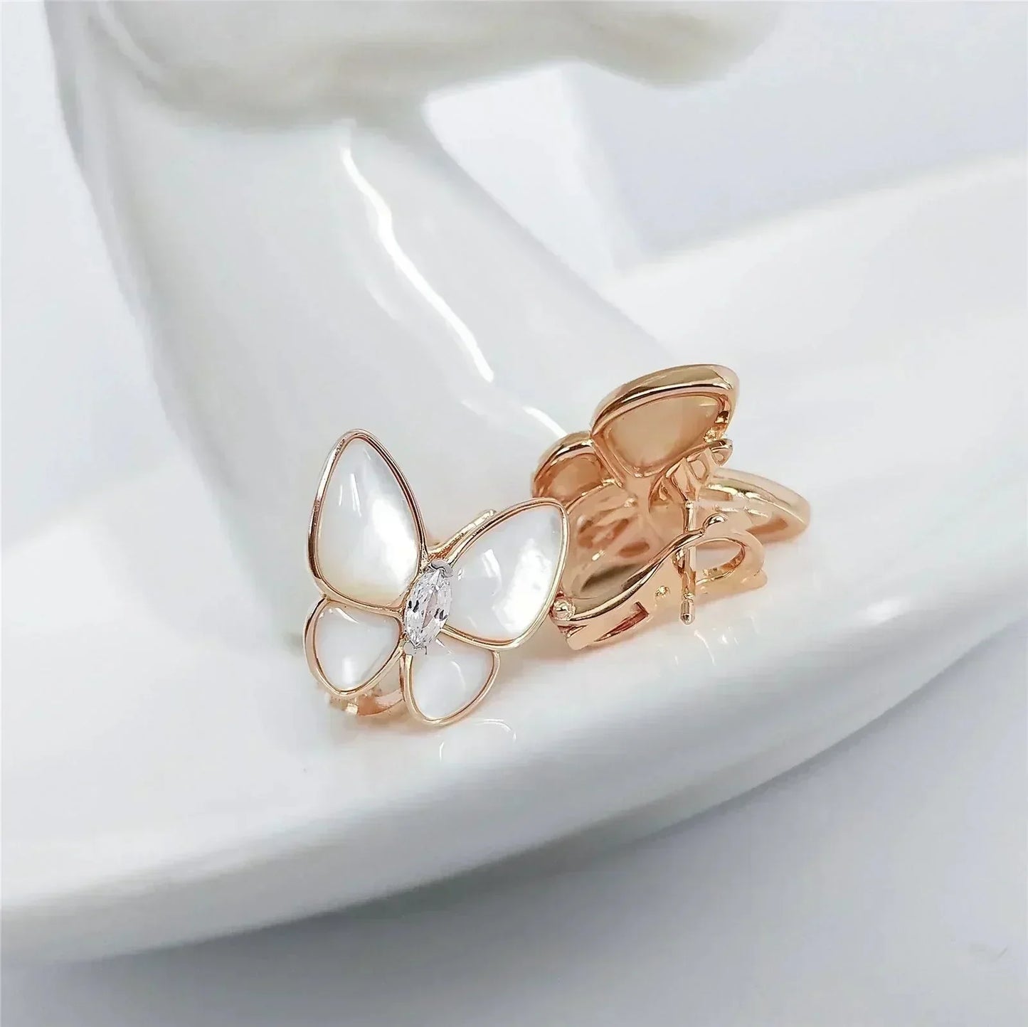 [ROSE]BUTTERFLY MOP DIAMOND EARRINGS