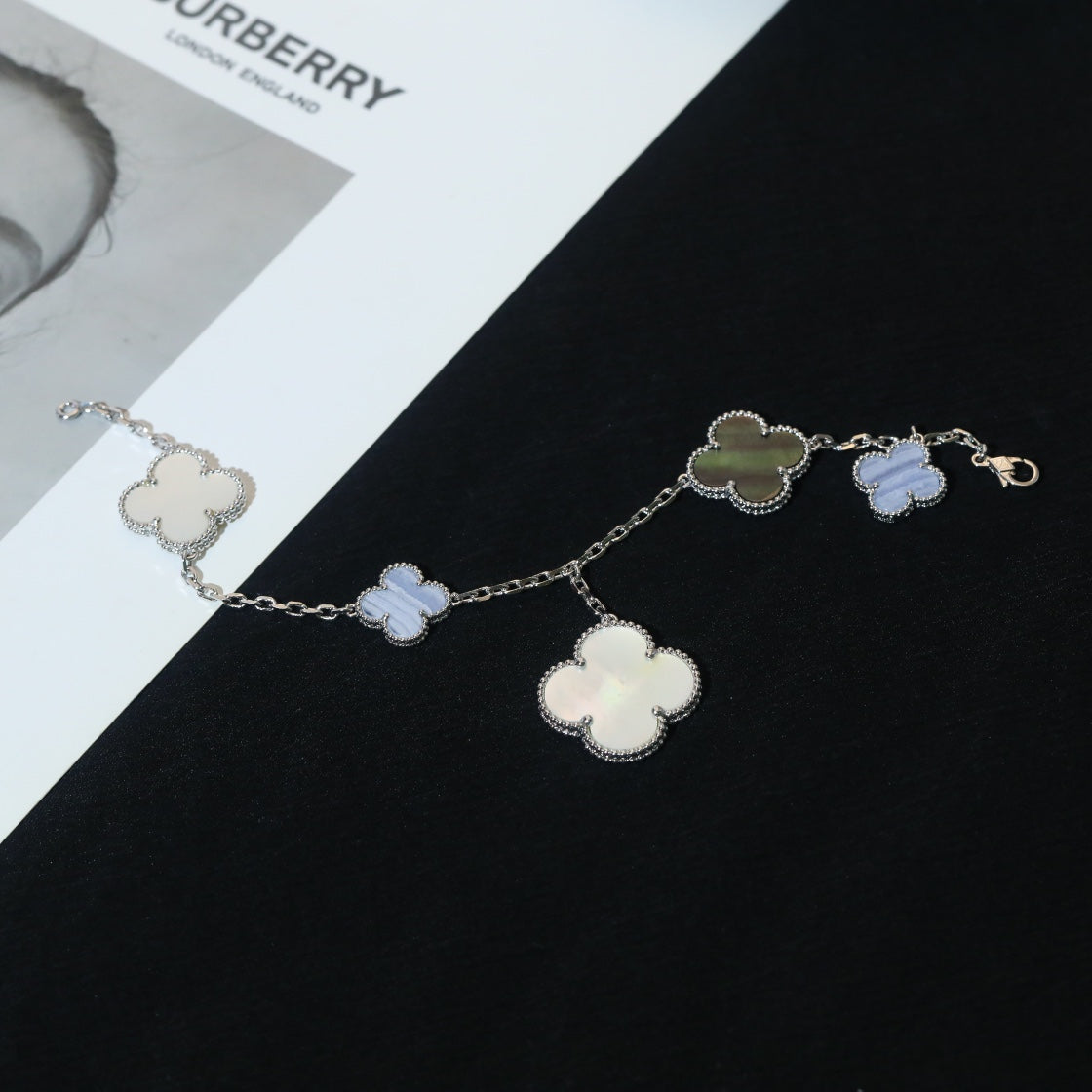 [ROSE]CLOVER BRACELET 5 MOTIFS MOP CHALCEDONY SILVER