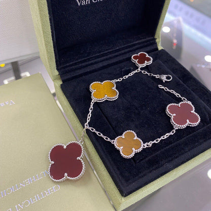 [ROSE]CLOVER 5 MOTIFS SIVLER CARNELIAN TIGER EYE BRACELET