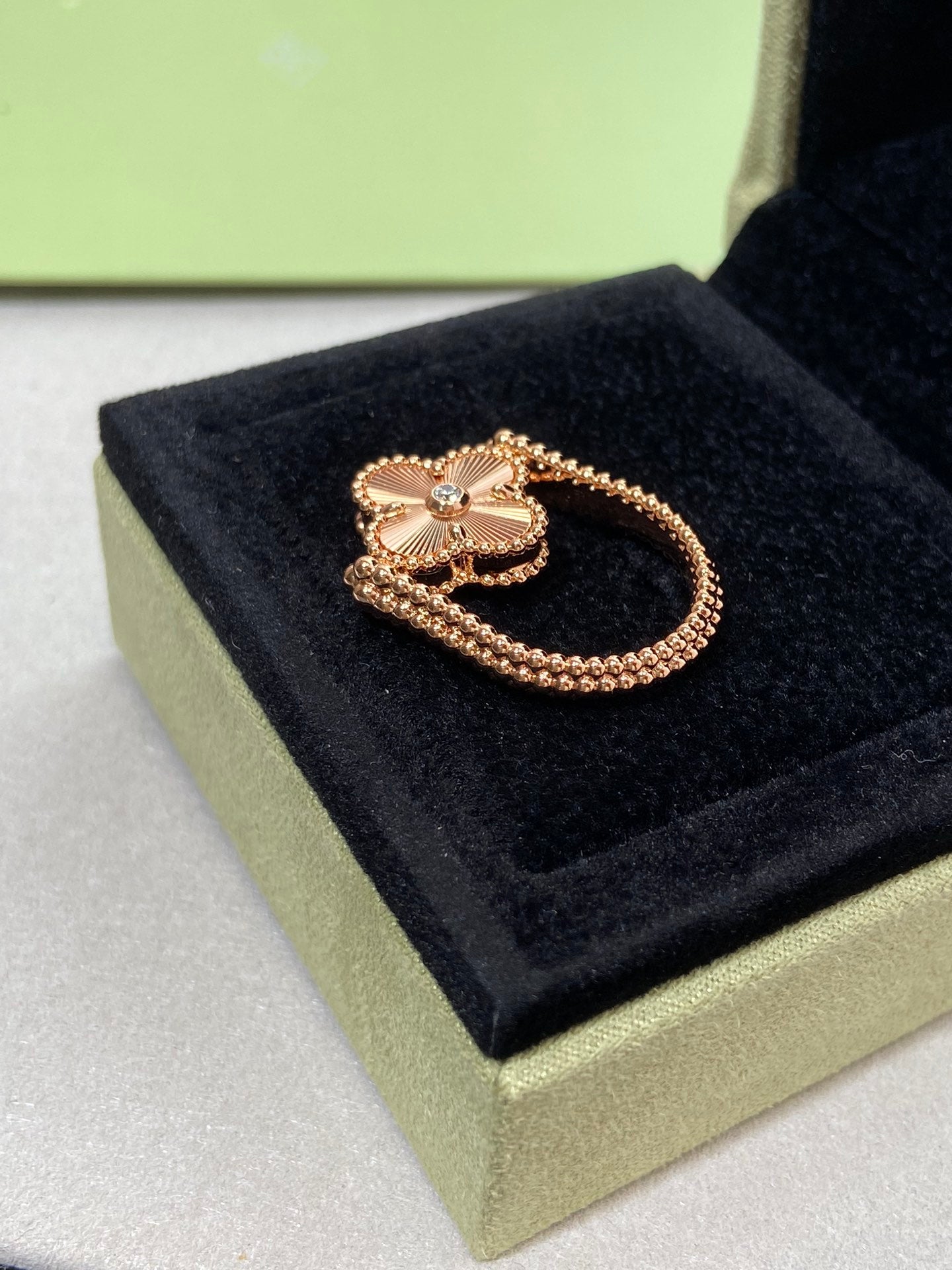 [ROSE]CLOVER RIVERSIBLE ROSE GOLD RING