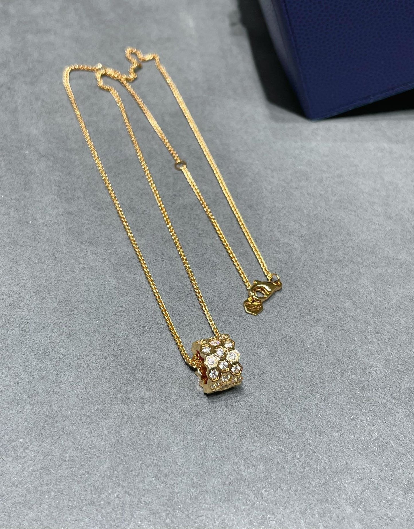 [Rose Jewels]BEE LOVE DIAMOND PAVED 3 ROW NECKLACE