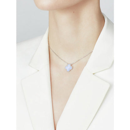 [ROSE]CLOVER 15MM BLUE CHALCEDONY NECKLACE SILVER