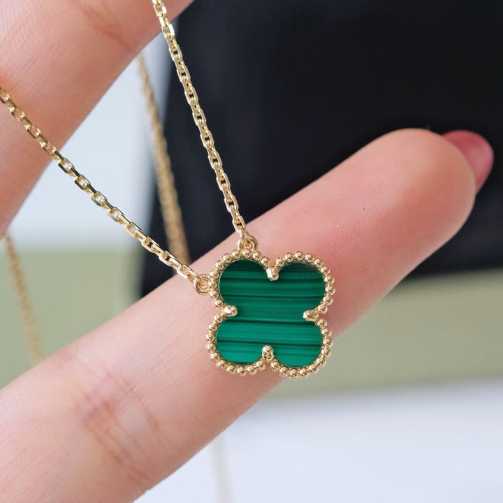 [ROSE]CLOVER 15MM MALACHITE SINGLE FLOWER  NECKLACE