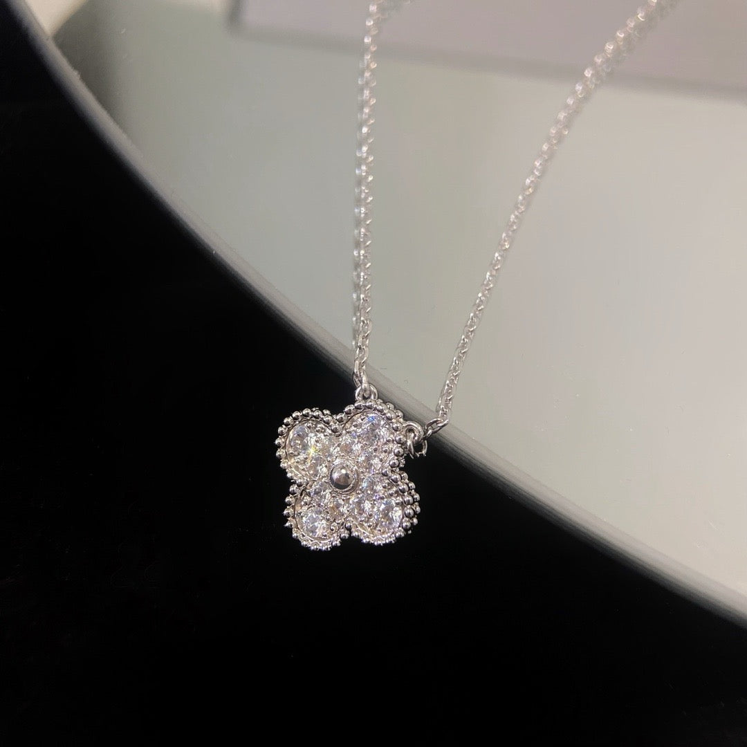 [ROSE]CLOVER 15MM DIAMOND SINGLE FLOWER NECKLACE