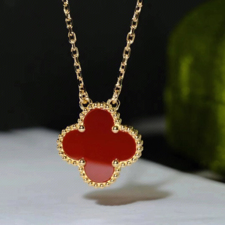 [ROSE]CLOVER 15MM CARNELIAN SINGLE FLOWER NECKLACE