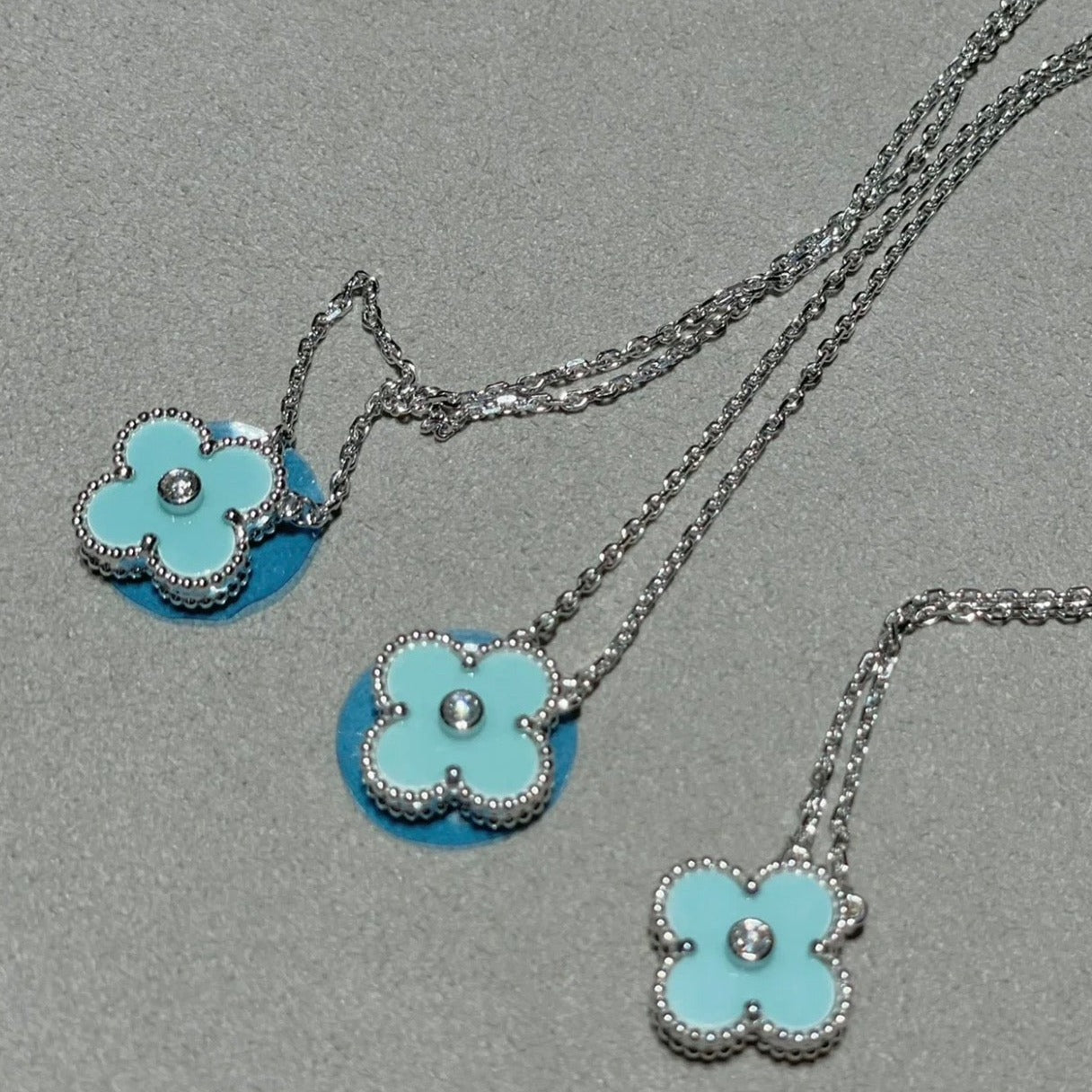 [ROSE]CLOVER 1 DIAMOND LIGHT BLUE SILVER NECKLACE