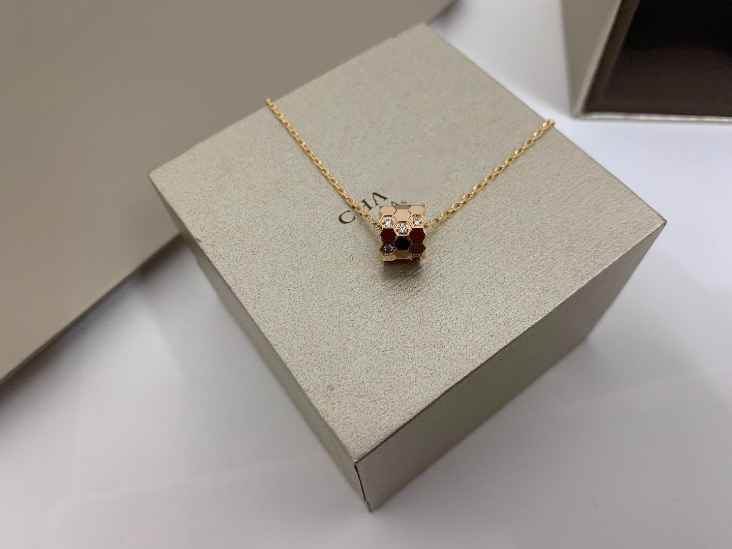 [Rose Jewels]BEE LOVE DIAMOND NECKLACE