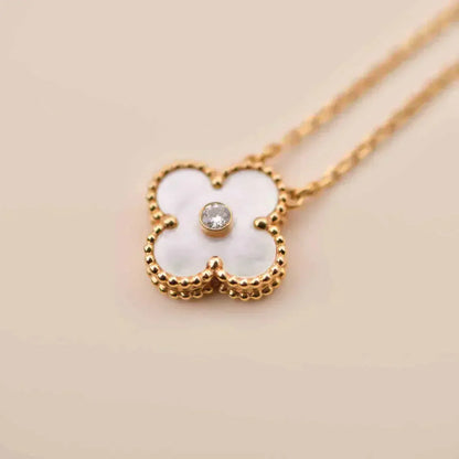 [ROSE]CLOVER 15MM DIAMOND WHITE FRITILLARIA NECKLACE