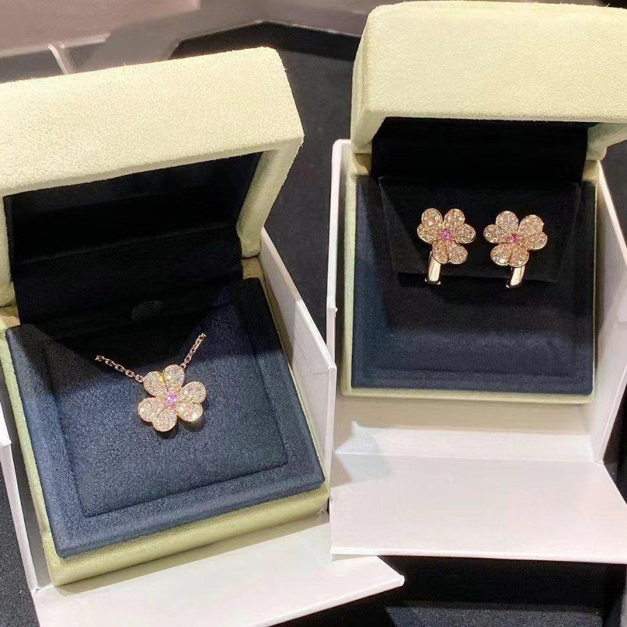 [ROSE]FRIVOLE PINK GOLD FLOWER DIAMOND EARRINGS