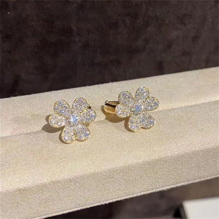 [ROSE]FRIVOLE GOLD FLOWER DIAMOND EARRINGS