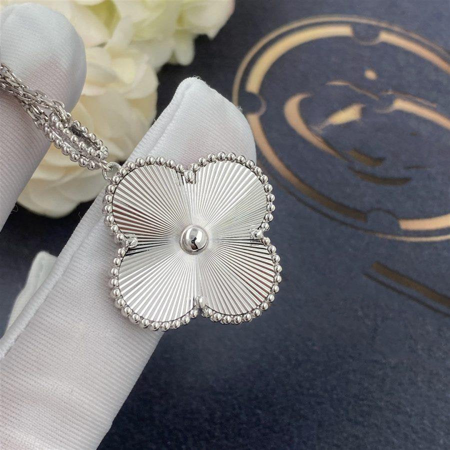 [ROSE]CLOVER 25MM SILVER BIG CLOVER NECKLACE