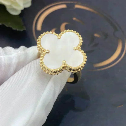 [ROSE]CLOVER WHITE MOP RING